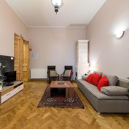 5 Bedroom Family Apartment Krakow Room photo