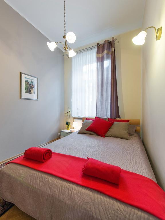5 Bedroom Family Apartment Krakow Room photo