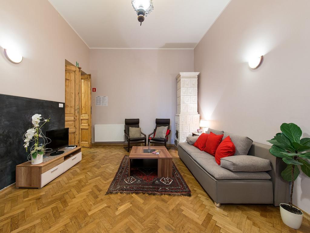 5 Bedroom Family Apartment Krakow Room photo